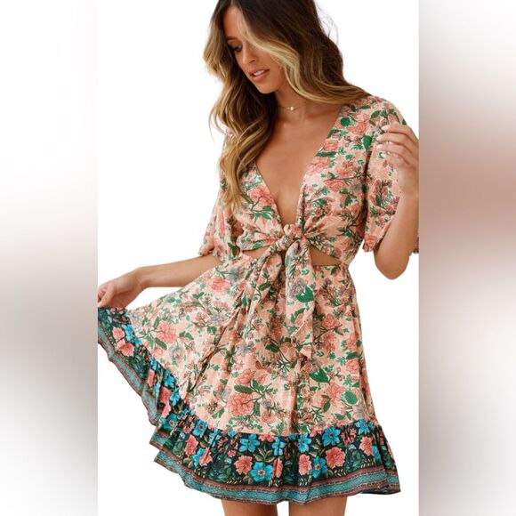 Botanic Print Cut-Out Dress NWT - Picture 2 of 6